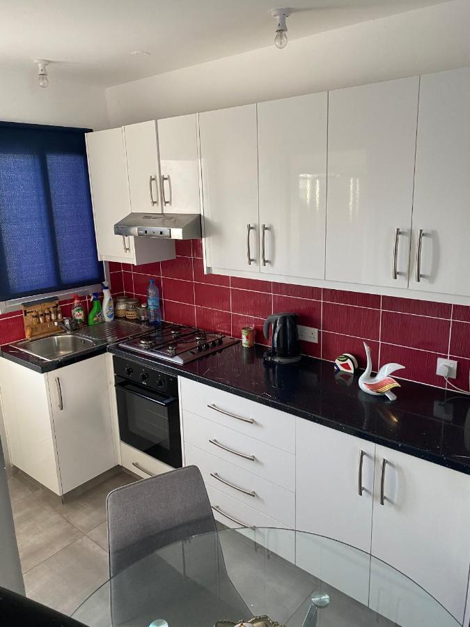 Cosy Apartment In The Heart Of Kato Paphos מראה חיצוני תמונה